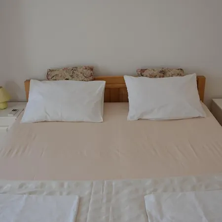 Artina * Vodice